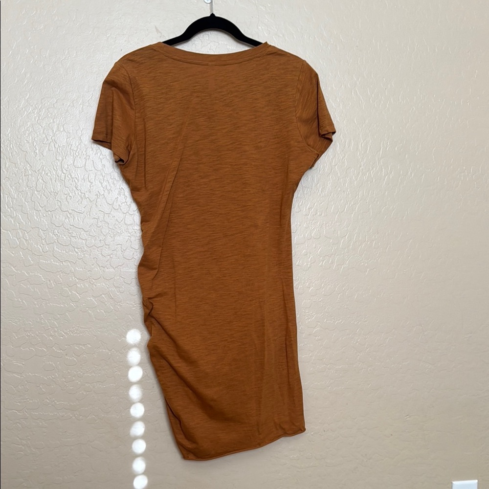 Rust Short Sleeve Ruched Dress - Picture 3 of 3